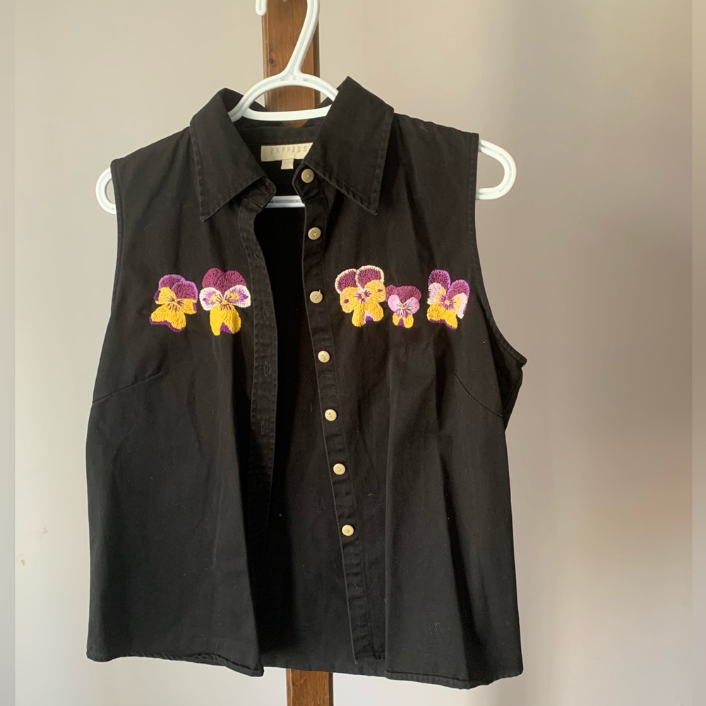 EXPRESS | OOAK Vintage Sleeveless Shirt | w/Hand Embroidered Pansies